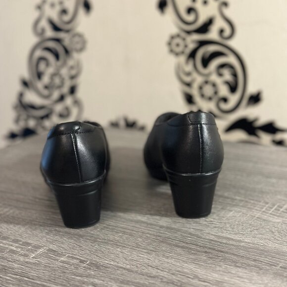 Collection Clark Cushion Soft Slip-On Loafers – Size 5.5 | All-Day Comfort Shoes - Picture 5 of 5